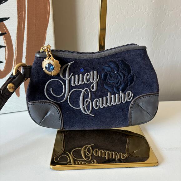 Juicy Couture Y2K Wristlet Wallet Velour Bag Charm Navy Blue - Picture 2 of 6